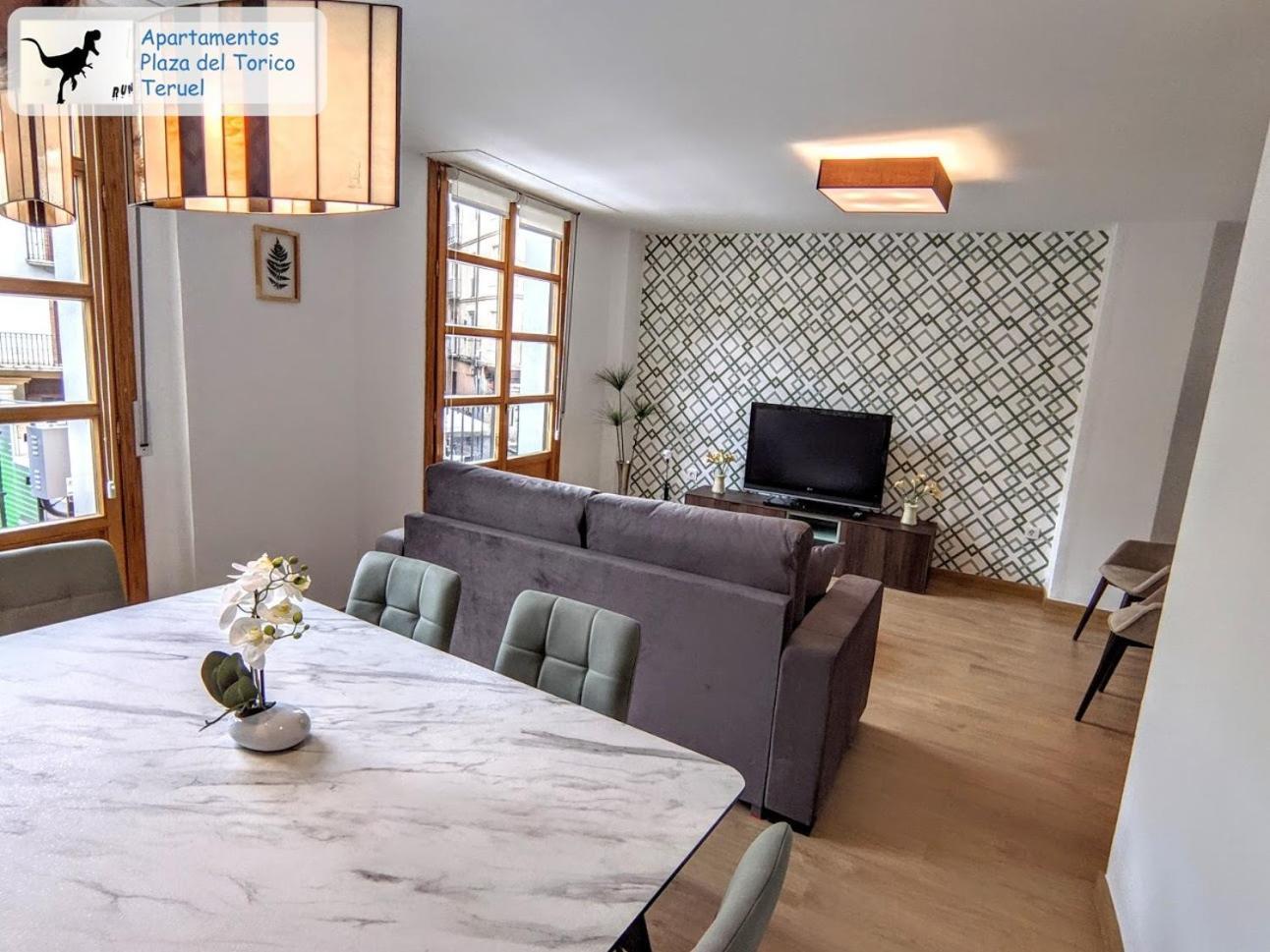Apartamentos Plaza Del Torico Teruel Ngoại thất bức ảnh